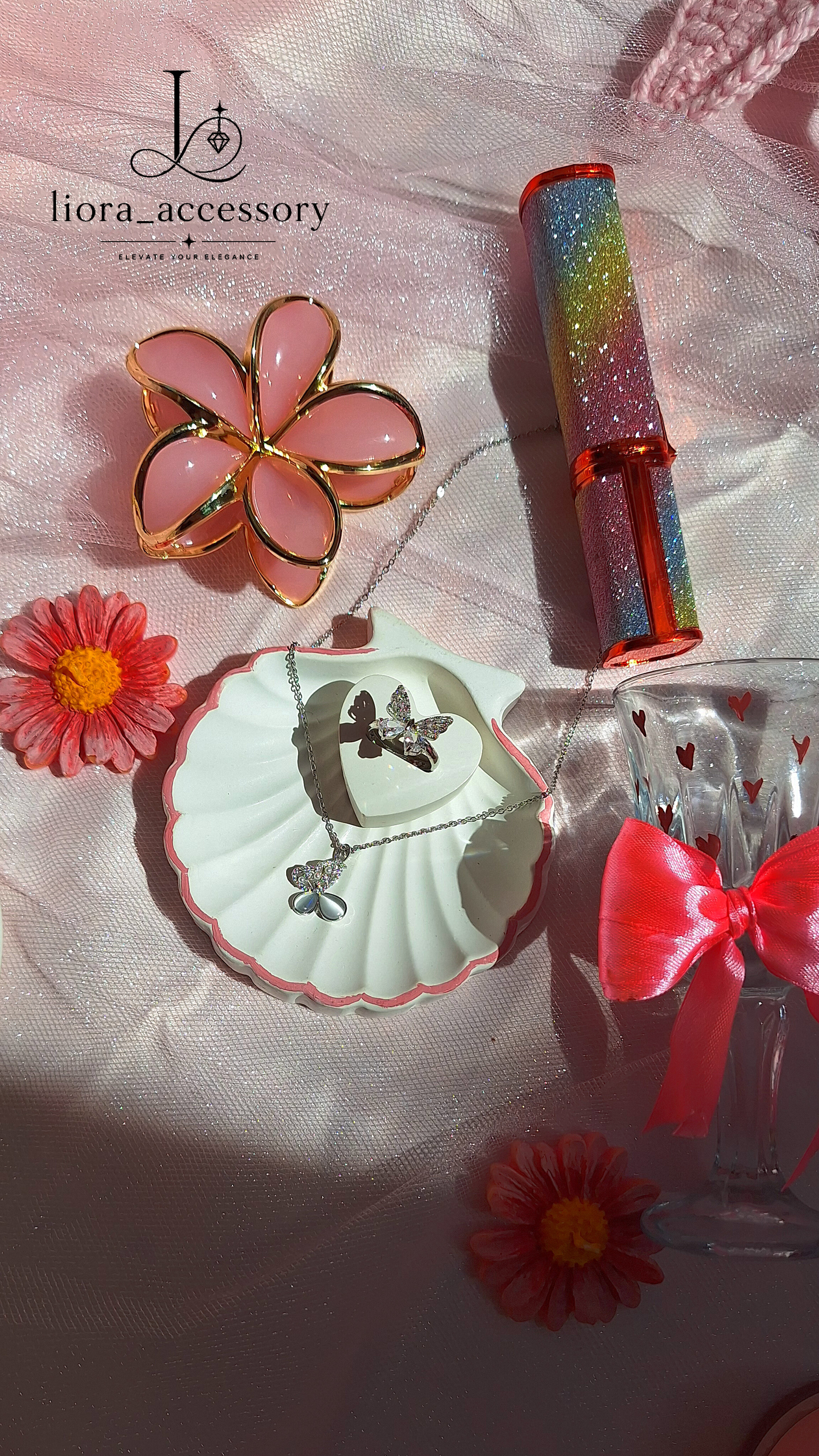 ست گردنبند و انگشتر پروانه‌ای نگین‌دار